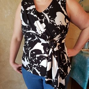 Alfani Black White Floral Sleeveless Blouse  Large
